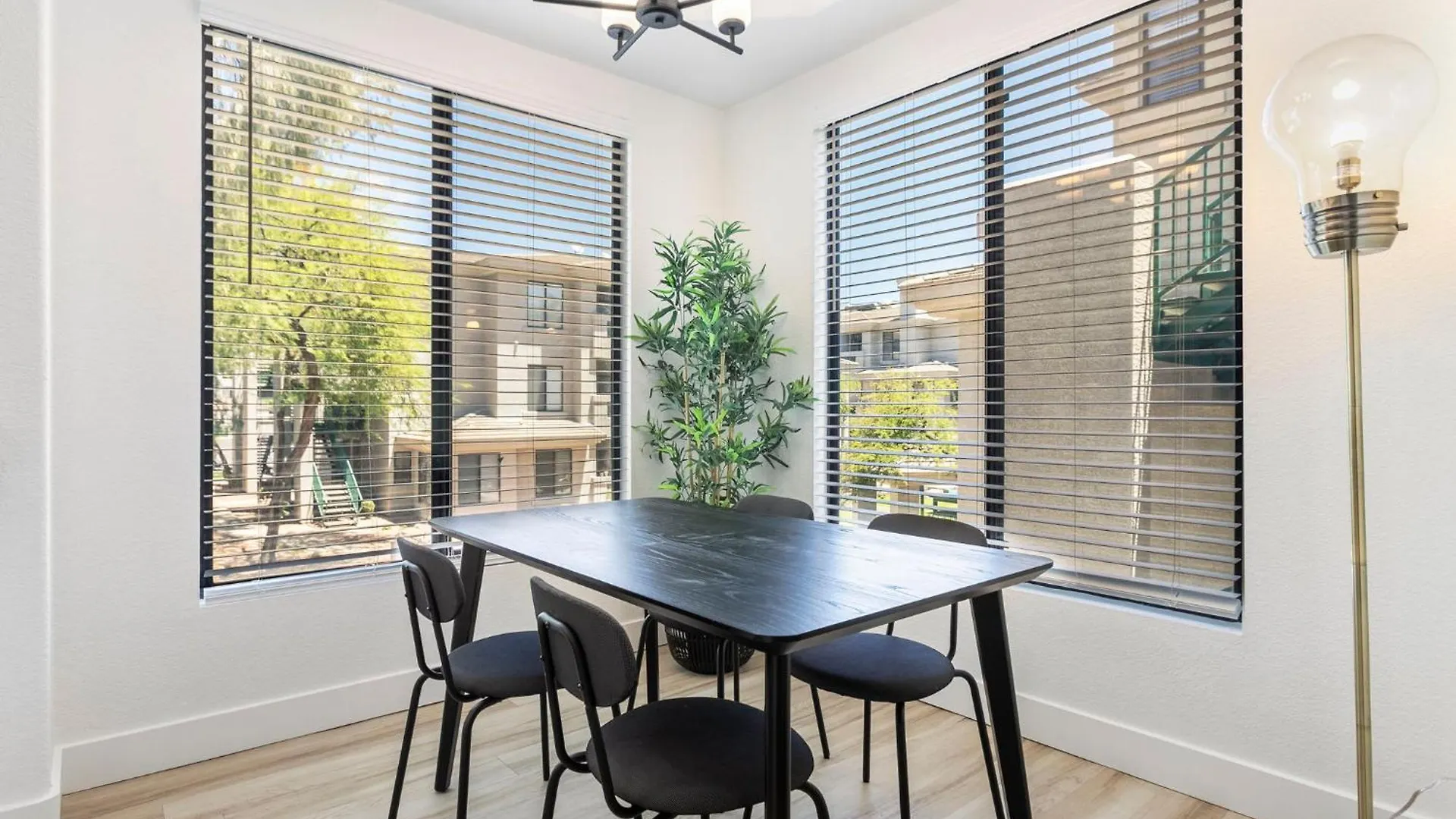 Two Cozysuites At Kierland Commons With Pool 斯科茨 公寓